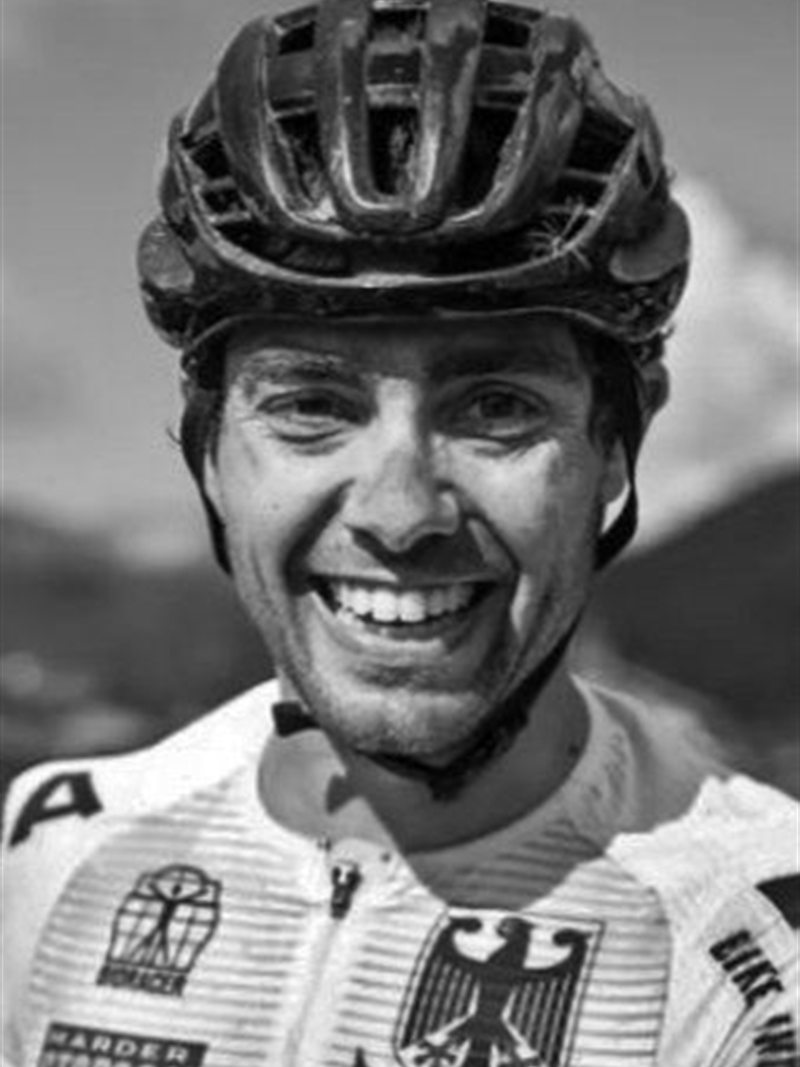 Julian Schelb